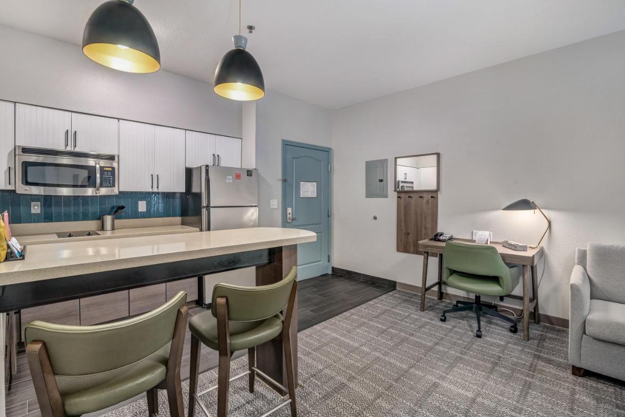 Staybridge Suites Tyler University Area By Ihg Екстериор снимка